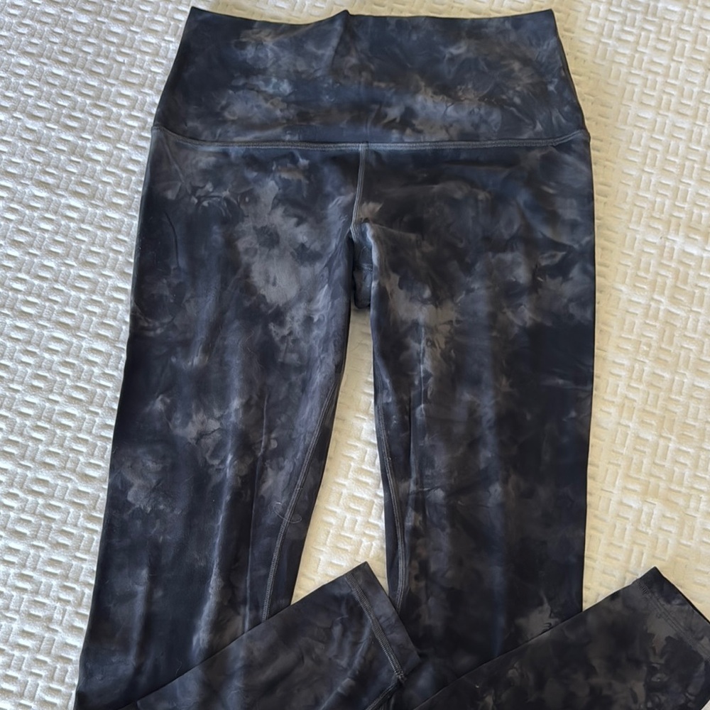 Black Tie-Dye Leggings